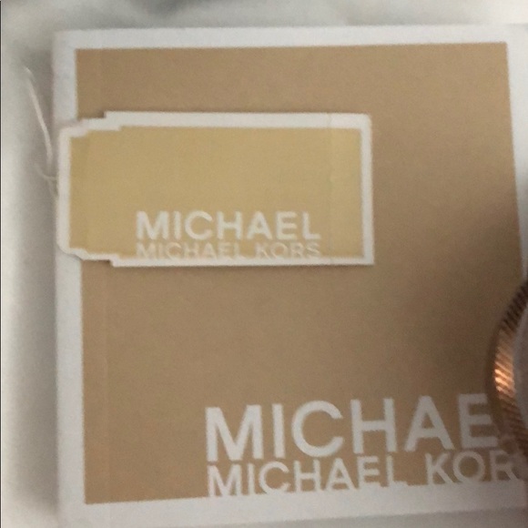 Michael Kors Watch - Picture 4 of 7